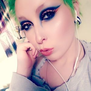 Meet your Posher, Shannon